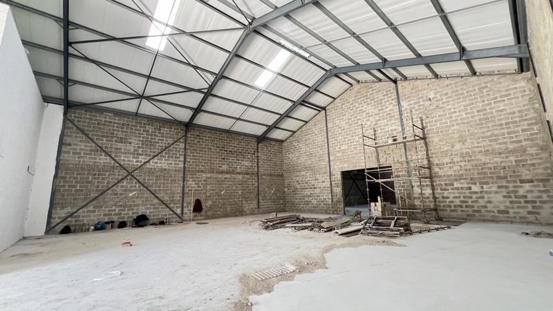 To Let commercial Property for Rent in Killarney Gardens Western Cape